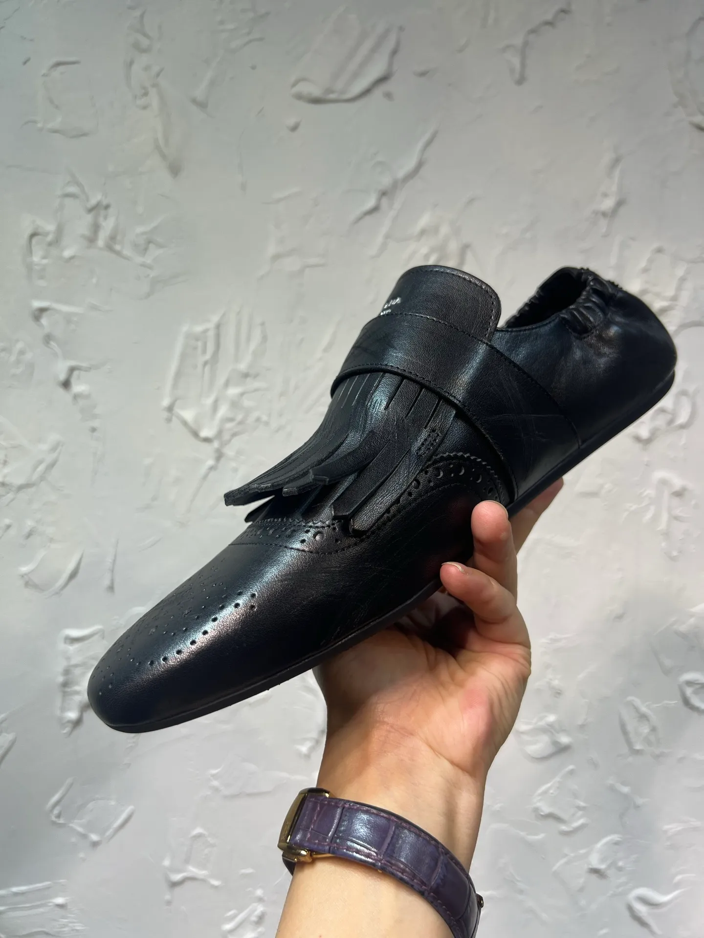 P800 prada derby2025 spring and autumn latest Prada slip-on retro men's leather shoes, Shuffle tassel strap Monk shoes, original one-to-one development, outsole one-to-one molding, upper cowhide, lining and foot cowhide, rubber sole, original packaging black and brown 2 colors, code number: 39-46